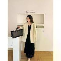 ราคา เสื้อโค้ทหนัง PU สีดำ สำหรับผู้หญิง ทรงหลวม คอวี สูท พุดดิ้ง มาใหม่ (1732042081449379955)