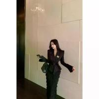 ราคา เสื้อแจ็คเก็ตคอปกแฟชั่นลำลอง ดีไซน์เรียบหรู กระโปรงไหล ชุดทูพีซ สำหรับผู้หญิง ฤดูใบไม้ร่วง 2024 มาใหม่ สงกรานต์ ชุด เซ็ต ทํา เสื้อ รอย จุ๊บ ตัว สาย เอี๊ยม เสื้อผ้า สาวอวบ แฟชั่น (1732240303662139181)