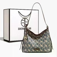 ราคา กระเป๋าเดินทางสำหรับสุภาพสตรี เซนต์ไมโล ใหม่และมีสไตล์ กระเป๋าสะพายไหล่เดียวความจุขนาดใหญ่ อเนกประสงค์ กระเป๋าสะพายข้าง กระเป๋าโท้ท 2025 (1731917614340408870)