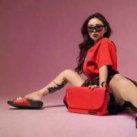 ราคา SumetPhasuk Hobs® กระเป๋าสะพายข้าง 12Monkey 2024 | Crazy 12Monkey | Do not play 12 Monkey (1732392362750674589)