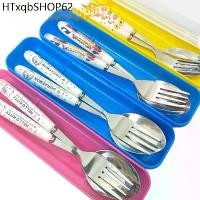 ราคา ช้อนส้อม ช้อนส้อมการ์ตูน ชุดช้อนส้อมลายการ์ตูน พร้อมกล่อง (กว้าง1.5 ยาว 7.5 นิ้ว) (1732166988826773242)