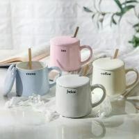 ราคา ถ้วยเซรามิก ดีไซน์เรียบง่าย คัดสรรมาอย่างดี พร้อมฝาปิดและช้อน แก้วบ้าน ดูดี เหมาะสำหรับคู่รัก ถ้วยน้ำหรือถ้วยกาแฟสำนักงาน ถ้วยของขวัญ แก้ว น้ํา กระเบื้อง แก้วกาแฟ ยิ้ม (1731387343013972404)