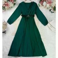 ราคา ชุดเดรสสง่างาม,ชุดเดรสยาว,ชุดออกงาน สีเขียว แขนยาว คอวี ผ้าโพลีเอสเตอร์ ความยาวชุด=51 แม่พิมพ์ คุกกี้ ซานริโอ้ (1732000426694902963)