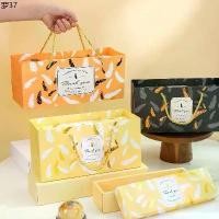 ราคา แนะนำวันนี้ A005 พร้อมส่ง(แพค5ใบ) กล่องทรงยาว ใส่ขนมเปี๊ยะ มาการอง ขนมไหว้พระจันทร์ คุกกี้ ของขวัญ ของชำร่วย (1732198958236010584)