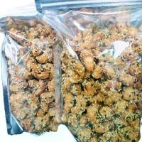 ราคา มะม่วงหิมพานต์กรอบแก้วงาขาวและงาดำ ขนาด 500 กรัม 2 ถุง =1 กิโลกรัม เม็ดมะม่วง เคลือบ เม็ด มะม่วง ถั่ว กรอบ บราซิล (1730940833316178913)