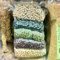 ราคา ขายดี ถั่ว 5 ชนิด ( ถั่วขาว ถั่วดำ ถั่วแดง ถั่วเหลือง ถั่วเขียว ) ขนาดบรรจุ 500 กรัม (1732116670807835816)