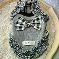 ราคา เสื้อผ้าสัตว์เลี้ยง ลูกไม้ มีสีดำ สีขาว และสีเทา เหมาะสำหรับเท็ดดี้ ปอมเมอเรเนียน สุนัข แมว และเสื้อผ้าฤดูใบไม้ผลิ ฤดูร้อน และฤดูใบไม้ร่วง (1732186022970557904)