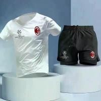 ราคา 2324AC สไตล์มิลาน ฤดูร้อน ฟุตบอล เทรนนิ่ง สวมใส่ แห้งเร็ว แขนสั้น กางเกงขาสั้น ชุด ป้องกันการสัมผัส กีฬา ชุดสองชิ้น กางเกง ขา สั้น แบบ เซ็ต ออก กําลังกาย เสื้อ บอล แท้ มือ สอง แอ (1732203896340186481)