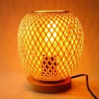 ราคา โคมไฟตั้งโต๊ะไม้ไผ่, งานฝีมือ, ทำด้วยมือ, เหมาะสำหรับห้องนอนและโต๊ะข้างเตียง, ไฟกลางคืน, โคมไฟตั้งโต๊ะสำหรับตกแต่งห้องนั่งเล่น, โคมไฟไม้ไผ่อุ่น (1731795825933190894)