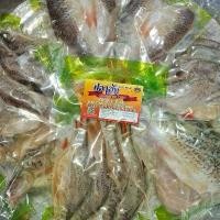 ราคา ปลาส้มสองสหายบ้าน ๙ อร่อย หอมข้าวคั่ว เนื้อแน่นๆ 1ชุด มี 3ห่อ (1731638224394159312)