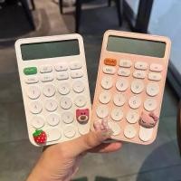 ราคา เครื่องคิดเลขคุณภาพสูง พิเศษสำหรับการเงินในสำนักงาน คอมพิวเตอร์นักเรียนแบบพกพา สีพาสเทลน่ารัก การออกแบบปุ่มขนาดใหญ่ เทป กาว สอง หน้า ลิควิด ม้วน วีดีโอ (1731281276942059070)