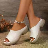 ราคา รองเท้าแตะส้นกลาง แพลตฟอร์ม สำหรับสุภาพสตรี รองเท้า โซฟา บาร์บี้ ของ แท้ (1731883862657172724)