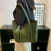 ราคา กระเป๋าถือแฟชั่นสตรี, แฟชั่นวินเทจ, วัสดุหนัง, ดีไซเนอร์อินเทรนด์, กระเป๋าสตางค์ (1730358621748561978)