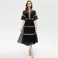 ราคา กระโปรงครึ่งแขน สำหรับผู้หญิง คอลเลคชั่นฤดูใบไม้ผลิและฤดูร้อน 2023 มาใหม่ คอวี ฮาลา แขนกลาง งานฝีมืออุตสาหกรรมหนัก ตำแหน่งงานปัก ชายเสื้อ กระโปรง เดรส Clothing ผ้า คน อวบอ้วน ชุด เวียดนาม คนอ้วน ccoo 