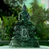 ราคา พระบูชา พระพุทธรูป แกะสลัก รูปทรง พระแก้วมรกต หรือ พระแก้วเศียรโล้น แกะสลักจากหินเขียวอินเดีย ขนาดหน้าตัก 5 นิ้ว สูงรวม ฐาน 12 น วัตถุมงคล รูปปั้น (1729988750015302301)