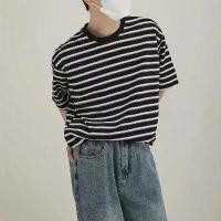 ราคา เสื้อยืดผู้ชาย แฟชั่น ลายทางญี่ปุ่น คอกลม แขนสั้น ทรงหลวม สไตล์เกาหลี เสื้อเอนกประสงค์ลำลอง เหมาะสำหรับฤดูร้อน สินค้าใหม่ ทันสมัย (1731430318997276207)