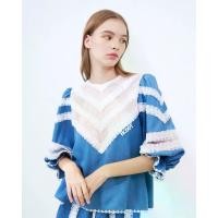 ราคา Kloset Design Puff-sleeved Denim Top with Lace (SS25-T002-C) เสื้อยีนส์แขนพัฟสุดชิค ดีไซน์หรูหราพร้อมลูกไม้ (1731288850182079692)