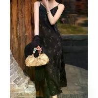 ราคา ชุดเดรสยาวเสื้อชั้นในผ้าไหม Xiangyun, มรดกทางวัฒนธรรมที่จับต้องไม่ได้, พิมพ์ดิจิตอล, สไตล์จีนใหม่, ชุดฤดูร้อนของผู้หญิงสีดำ, สไตล์ชาติพันธุ์ ชุด ราตรี ไป งาน ทหาร (1731224958672471852)