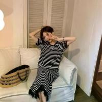 ราคา เดรสผ้าถัก แฟชั่นฤดูร้อน กระโปรงลายทางยาวปานกลาง สไตล์ฝรั่งเศส ทรงสลิมฟิต สำหรับผู้หญิง สไตล์ตะวันตก แฟชั่น (1731462707161695724)