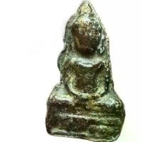 ราคา พระร่วงนั่งม่วงค่อม พิมพ์ฐานสูง เนื้อสนิมแดง กรุม่วงค่อม จ.ลพบุรี (1731979733339179059)