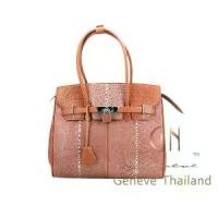 ราคา GN Geneve Polished Stingray Handbag /กระเป๋าหนังปลากระเบนแท้ รุ่น รุ่น GN-928-THORN LIGHT BROWN หนามกระเบนหนังขัด (1731937653804862463)