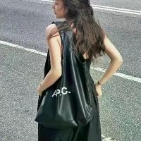 ราคา กระเป๋าสะพายไหล่ลำลอง, APC, สำหรับผู้ชายและผู้หญิง, ทำจากหนัง PU, กระเป๋าถือ, กระเป๋าผ้าแคนวาส, กระเป๋าช้อปปิ้ง, Unisex, ขายร้อน (1732019756518181308)