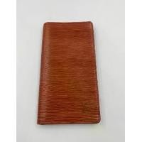 ราคา ( Second - hand ) LOUIS VUITTON Epi Long Wallet (1731099235839216638)