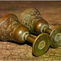 ราคา แก้วไวน์ทองเหลืองบริสุทธิ์ ลายมังกรและฟีนิกซ์โบราณ เครื่องประดับทองแดงสาธารณรัฐจีนเก่า ๆ ส่วนลดแผงลอยเบ็ดเตล็ด เหมาะสำหรับสะสม (1732276564917259096)