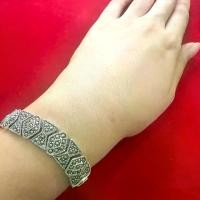 ราคา สร้อยข้อมือเงินแท้แบบมีตัวล็อก ลายรูปทรงนาฬิกาทรายสลับสี่เหลี่ยมข้าวหลามตัด (1730641606528108711)