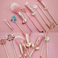 ราคา เครื่องมือเสริมความงาม, การออกแบบที่สร้างสรรค์, ธีมเซเลอร์มูนและ Cardcaptor Sakura, แปรงแต่งหน้า, เหมาะสำหรับอายแชโดว์, บลัชออน, แป้งและรองพื้น, คุณภาพระดับมืออาชีพ (1731733784885298296)