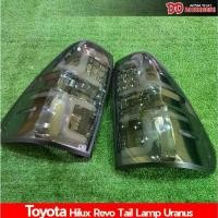 ราคา ไฟท้ายแต่ง ไฟท้าย ไฟท้ายซิ่ง Toyota Revo 2015-2020 สี ดำ smoke Uranus (1729661825316522262)