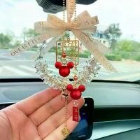 ราคา เครื่องประดับแขวนรถยนต์, แฮนด์เมด, สร้างสรรค์, Tiktok, ขายร้อน, จี้รถ, เครื่องประดับคริสตัลที่มีชื่อเสียงทางอินเทอร์เน็ตภายในกระจกมองหลังรถยนต์ Car ตุ๊กตาปืนฉีดน้ําติดรถยนต์สําหร (1730147824046869271)