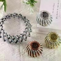 ราคา ที่คาดผมแบบขยายได้พร้อม Rhinestones, เครื่องม้วนผม, คลิปหนีบผมหางม้าสูง, เครื่องประดับผม ย า ง ร ั ด ผ ม แ บ บ เ ก ล ี ย ว (1731944563622708520)