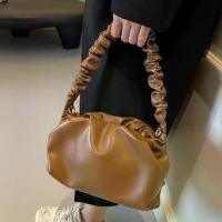 ราคา MONA กระเป๋าเกี๊ยวย่นชิ้น, การออกแบบเฉพาะสไตล์วินเทจ, กระเป๋าสะพายข้างอเนกประสงค์, หนังนุ่มพิเศษ, กระเป๋าสะพายไหล่เดียว, กระเป๋าคลาวด์ใต้วงแขน กระเป๋า หลุยส์ ช็อกโกแลต (1731853869442565854)