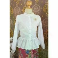 ราคา เสื้อไปวัด เอวระบาย แขนยาว ทำบุญ พื้นเมือง ชุดไทย ขายร้อน (1731779375517959612)