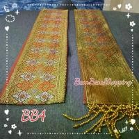 ราคา สไบสวยๆ ราคาผืนละ 139฿เท่านั้น ขนาด กว้าง 13-14 cm. ยาว 2 เมตร สวยทุกลาย ขนาดกว้าง13- 14 ซ.ม. ยาว 2 ม. เเบบมีชายผ้าระบายเล็กหรือชายลูกปัด ราคาผืนละ 139฿.- เท่านั้น #สไบลาว #ผ (1729594714436111132)
