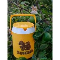 ราคา กระติกสิงห์ ขนาด 2 ลิตร (แถมพวงกุญแจซิลิโคนสิงห์ 1 อัน) กระติก กระติกเก็บความเย็น กระติกน้ำ กระติกน้ำแข็ง กระติก กว้าง 15 CM สูง 22 CM มีช่องเสียบหลอด เปิด-ปิด ได้ เก็บความเย็นนาน 8 ชม. (1729543750977