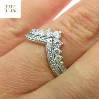 ราคา แหวนซ้อนมงกุฎ, การออกแบบมงกุฎปรารถนาพีซ, แหวนหมั้นสำหรับผู้หญิง, รูปตัววี, เงินแท้ 925, แหวนแต่งงาน, แหวนค็อกเทลเพชรแล็บ (1731769266216076508)