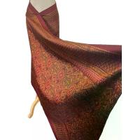 ราคา madamthaisilk ผ้าไหมมัดหมี่แท้ 100% ลายพระตะบองแบบ 3 ตะกอเนื้อพิเศษสอดเครือหางกะรอก ทอมือจากแหล่งผลิตจังหวัดสุรินทร์ แถมฟรี! กล่องของขวัญ (1730249616298117312)