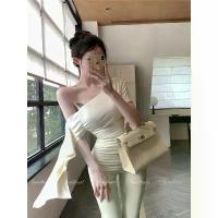 ราคา เสื้อยืดเปิดไหล่ ริบบิ้น แขนสั้น สำหรับผู้หญิง สไตล์ซัมเมอร์ ดีไซน์ไม่ปกติ เสื้อกระชับสัดส่วน ขายดี กราม เสื้อสงกรานต์ ผู้หญิง คอปาด เสื้ิอ สี ขาว สี โอรส สียีนส์ เสื้อ (1732066628732946212)