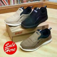 ราคา Baoji แท้%รองเท้าลำลองชายแบบสวม สี ดำล้วน ครีม น้ำตาล BJM434 (1732310285187319281)