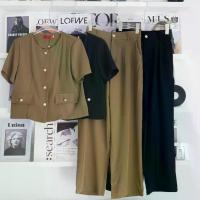 ราคา Lawyer Store | [5551496] [5551496-1] (ขายแยกชิ้น) ชุดเซ็ท เสื้อคอกลมกระดุมหน้า กระเป๋าหลอก กางเกงขายาว แต่งกระเป๋าหน้า ผ้าใส่สบาย ทรงสวย ใส่ได้ในทุกโอกาส มัดรวมความปังมาให้เเล้ว (1731705284490921292)