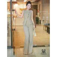 ราคา Widelia ชุดเสื้อแขนกุดด้านหน้าแต่งกระดุมเฉียงและกางเกงขายาวเอวสูง ดีไซน์สีดำ/ครีม/เทา สำหรับโอกาสทางการและไม่ทางการ (1732679092092568799)
