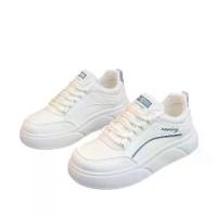 ราคา รองเท้าสีขาวสำหรับผู้หญิง พื้นหนา รองเท้าผ้าใบกีฬาอเนกประสงค์ เพิ่มความสูง เรียบง่าย ใส่สบาย จับคู่กับเดรส รองเท้าวิ่งลำลอง weflower รองเท้า รองเท้า ผ้าใบ ของ ผู้ หญิง baoji (1731893306364167414)