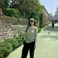 ราคา เสื้อยืดแขนยาวกันแดดสำหรับผู้หญิง คอวี บางและโปร่งแสงเล็กน้อย ความยาวปานกลาง ทรงหลวม เสื้อฐาน เหมาะสำหรับฤดูร้อน ผ้าฝ้าย ผ้าแพร เสื้อ baby tee สไบลาย ดอก สงกรานต์ ยืด ขาว มือ สอง (1731397649881401077)