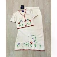 ราคา (s) ชุดเซตกระโปรง งานปัก งานป้าย chalita สีครีม ขายร้อน (1731947776965379888)