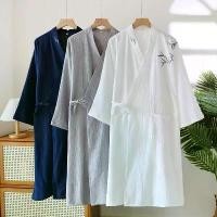 ราคา เสื้อคลุมกิโมโนสไตล์ญี่ปุ่น ผ้าฝ้ายแท้ 100% สำหรับผู้ชาย งานปัก พลัสไซส์ (100 กก.) เหมาะสำหรับฤดูใบไม้ผลิและฤดูใบไม้ร่วง ยูกาตะ ฤดูร้อน บาง สไตล์โบราณ เสื้อคลุมอาบน้ำ ปี 2025 (1732125411833906363)