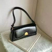 ราคา กระเป๋าสะพายไหล่ผู้หญิง ดีไซน์เรียบง่าย สีพื้น เทรนด์แฟชั่น กระเป๋าใต้วงแขน กระเป๋าสะพายข้างลำลองสไตล์เมือง เหมาะสำหรับผู้หญิง 2025 มาใหม่ ยาย ชิด สาน ใส่ เหรียญ ไดม่อน (1732157220675814412)