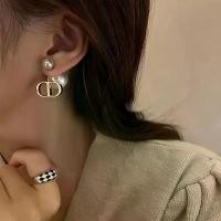 ราคา ต่างหูมุก 2 ชิ้น ทั้งด้านหน้าและด้านหลัง เครื่องประดับนำโชค สไตล์วินเทจอาวุโส สำหรับผู้หญิง ตัวอักษรขนาดเล็ก สไตล์ฤดูใบไม้ร่วง/ฤดูหนาวที่หรูหรา เหรียญ หลวง พ่อ คูณ สปริง พุก พระเ (1732060711720682896)