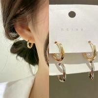 ราคา ต่างหู สไตล์เรียบหรู ดีไซน์เรียบง่าย อเนกประสงค์ เครื่องประดับสำหรับผู้หญิง เหรียญ หลวง พ่อ คูณ สปริง พุก พระเลี่ยม กรอบ ต่าง หูเงิน สร้อย ราง โชค ลาภยอด ฮิต เพื่อ ความ เจริญรุ่ง (1732117349981455760)